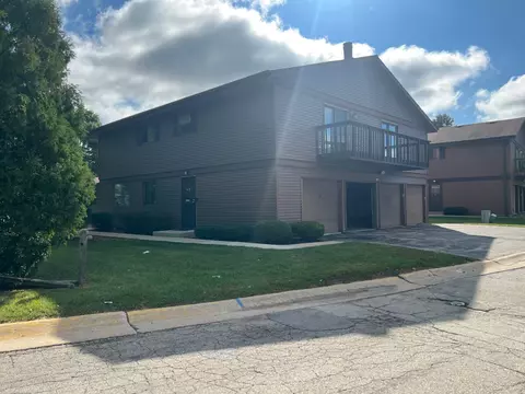 6970 N Raintree #D, Milwaukee, WI 53223
