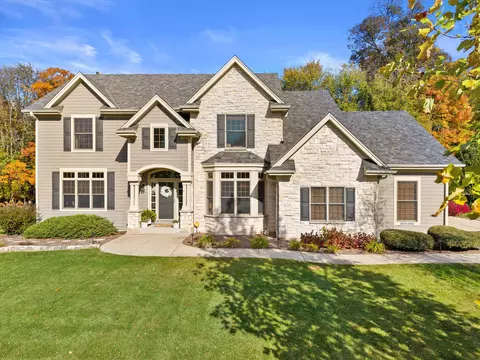 s73w15032 Cherrywood, Muskego, WI 53150