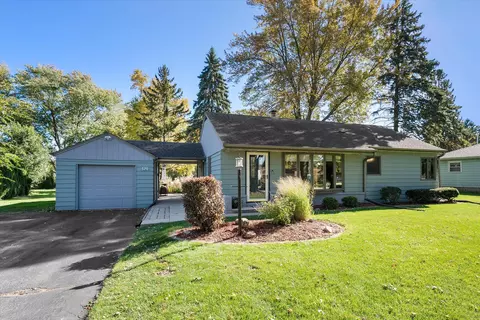 5210 S Froemming, Hales Corners, WI 53130