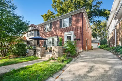 1700 E Menlo #1702, Shorewood, WI 53211
