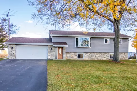 n7548 Swan Road, Burnett, WI 53922