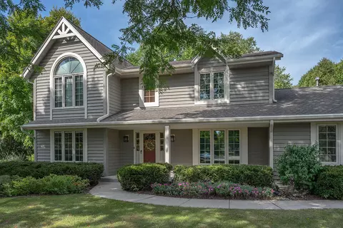 s50w25838 Chicory, Waukesha, WI 53189