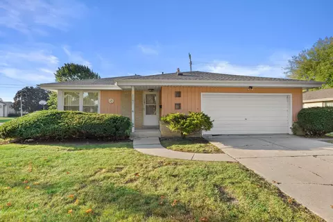 1101 Harmony, Racine, WI 53402