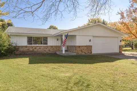 w163n10968 Briarcliff, Germantown, WI 53022