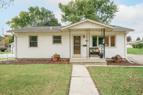 757 8th, Grafton, WI 53024