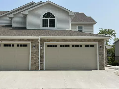 w141n9978 Seven Pnes #204, Germantown, WI 53022