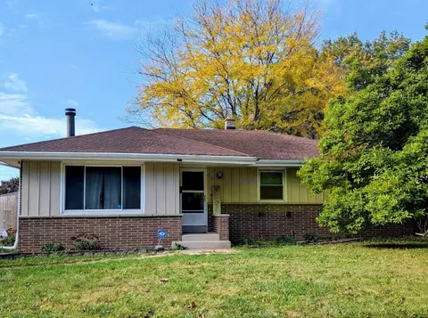 7121 W Cody, Milwaukee, WI 53223