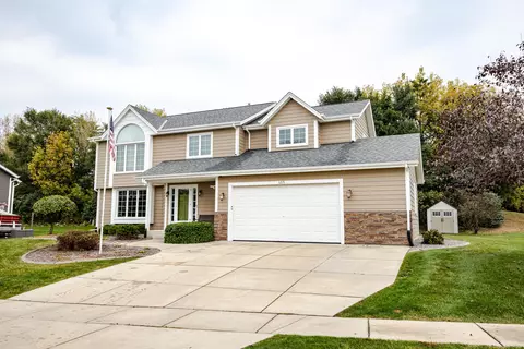 1271 Thomas, Oconomowoc, WI 53066