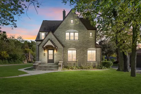 5601 W Forest Home, Greenfield, WI 53220