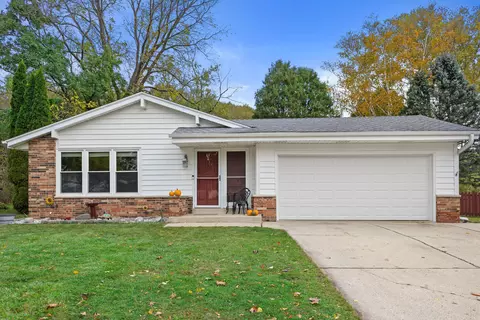 1562 Parkway, Port Washington, WI 53074