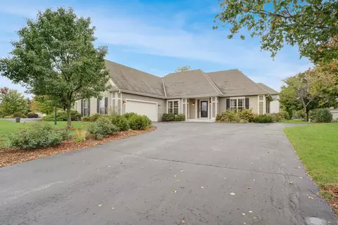 1840 La Belle Spgs, Oconomowoc, WI 53066