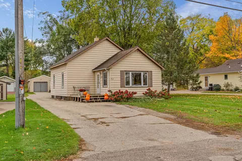 314 Hinkley, Campbell, WI 54603