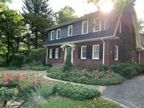6511 W Division, Mequon, WI 53092