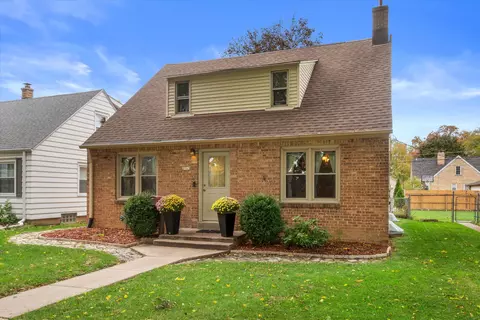 2967 N 79th, Milwaukee, WI 53222