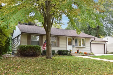 6611 W Burdick, Milwaukee, WI 53219