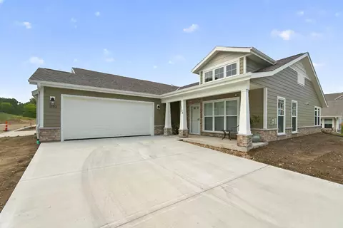 1102 Harbor, West Bend, WI 53095