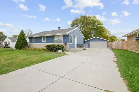 1713 Cleveland, Racine, WI 53405