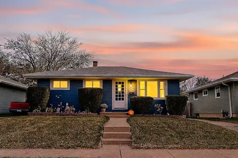 6716 S 19th, Milwaukee, WI 53221