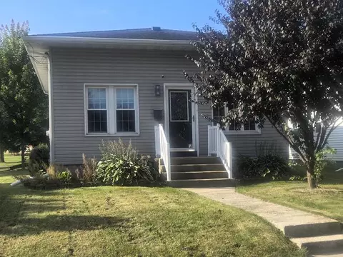 3403 Meadow, Manitowoc, WI 54220