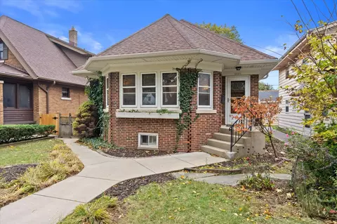 2643 S Linebarger, Milwaukee, WI 53207