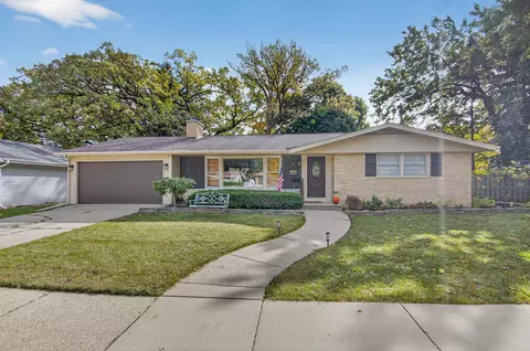 4707 Wilson, Kenosha, WI 53142