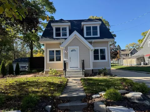 w58n393 Johnson, Cedarburg, WI 53012