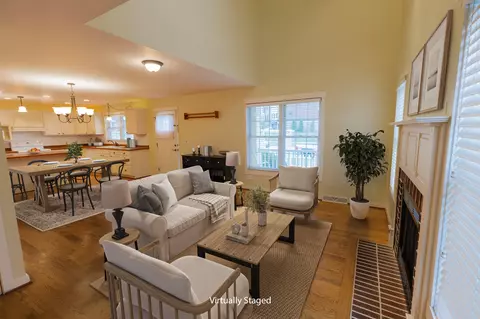 1034 Wisconsin, Sheboygan, WI 53081