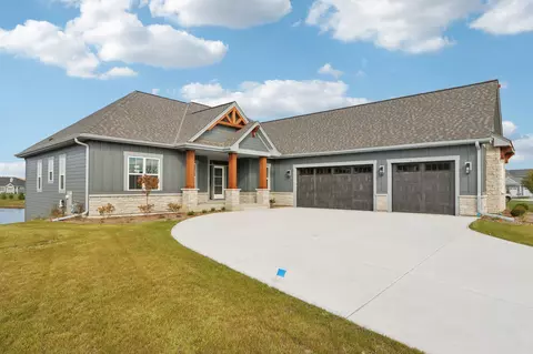 w198n4955 Hickory, Menomonee Falls, WI 53051