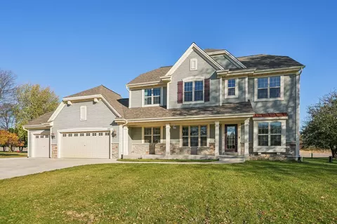 1405 Country Clb, Watertown, WI 53098