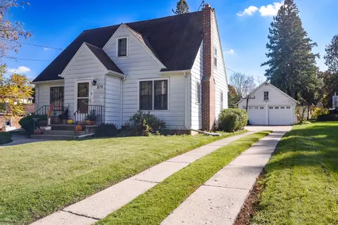 215 North, Kewaskum, WI 53040