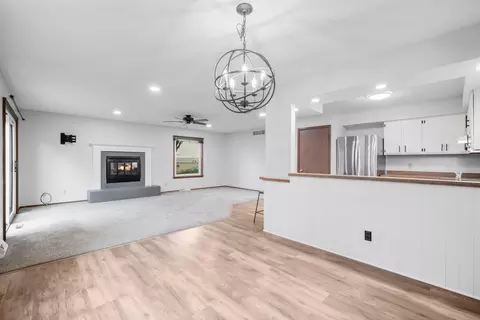 636 Westridge #B5-3, West Bend, WI 53095