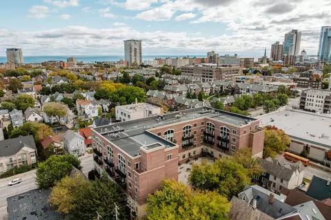 1515 N Van Buren #513, Milwaukee, WI 53202