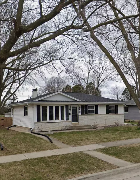 4053 S 60th, Milwaukee, WI 53220