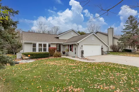 n28w22352 Foxwood, Waukesha, WI 53186