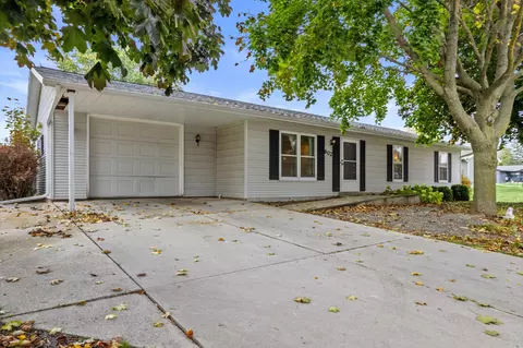 602 Millersville, Howards Grove, WI 53083