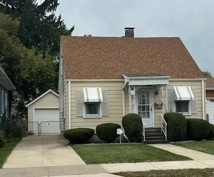 2426 21st, Racine, WI 53403