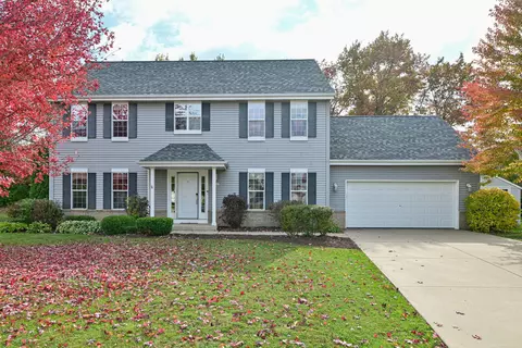 8851 W Silverwood, Franklin, WI 53132