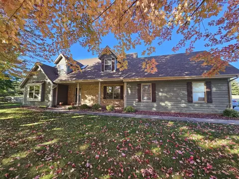 s86w26640 Rustic Vw, Mukwonago, WI 53149