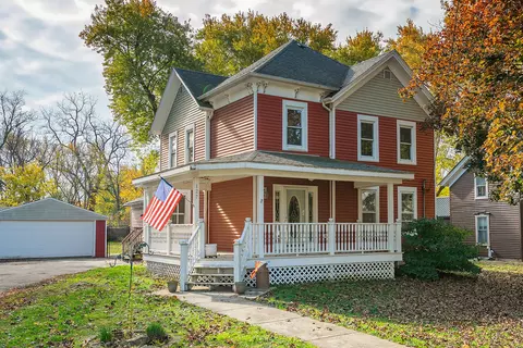 127 Pleasant, Sharon, WI 53585