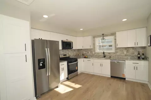 3717 S 84th, Milwaukee, WI 53228
