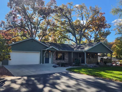 2408 S Teut, Burlington, WI 53105