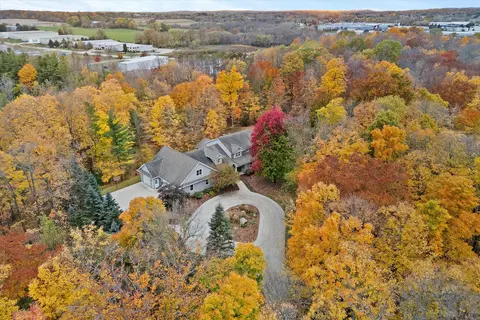2490 S S Riv, West Bend, WI 53095