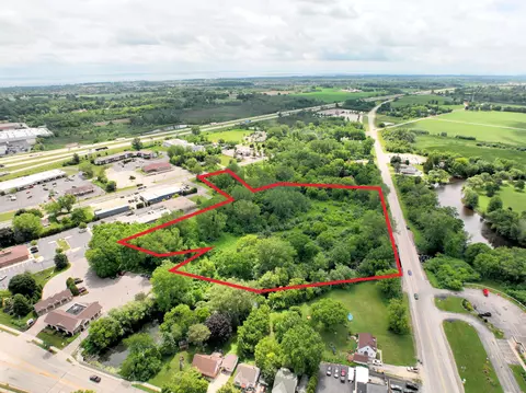 Lt0 S Foster, Saukville, WI 53080