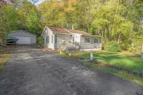 4604 Caley, Waterford, WI 53185