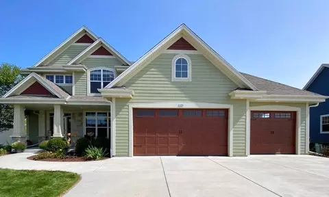 2064 Yuma, Grafton, WI 53024