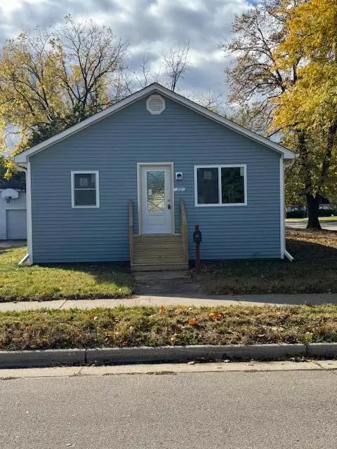 1221 Drake, Janesville, WI 53546