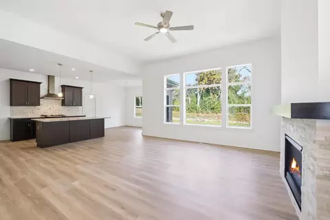 842 Medina, Mukwonago, WI 53149