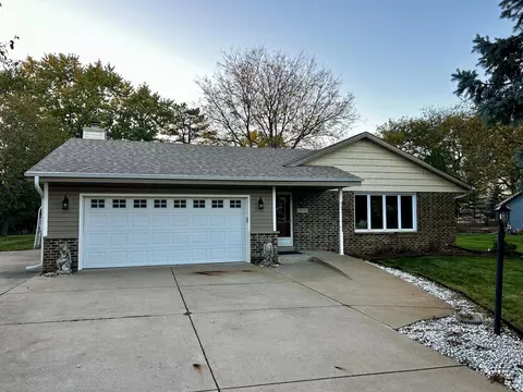7850 Scenic Vw, Norway, WI 53185