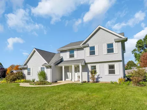 808 Weiler, Burlington, WI 53105