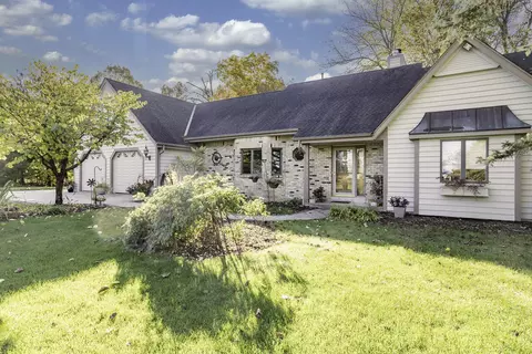 w243n7650 Hilltop, Lisbon, WI 53089